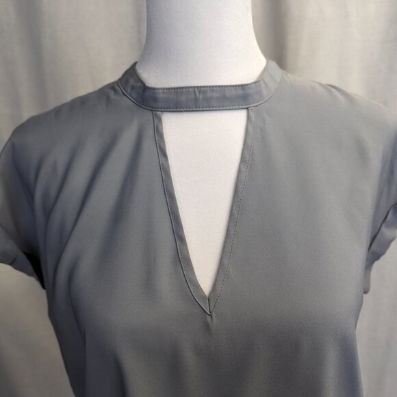 Express Size Small Gray Tunic - Picture 4 of 14